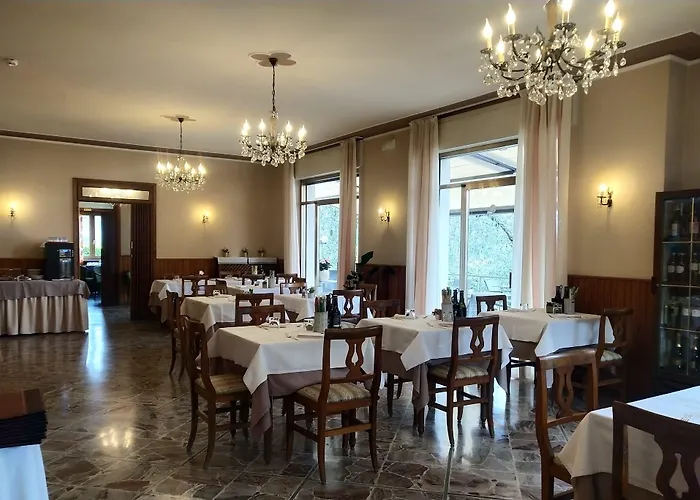 Отель Garden 2*