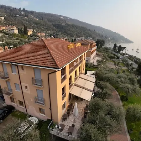 Garden Hotel 2*