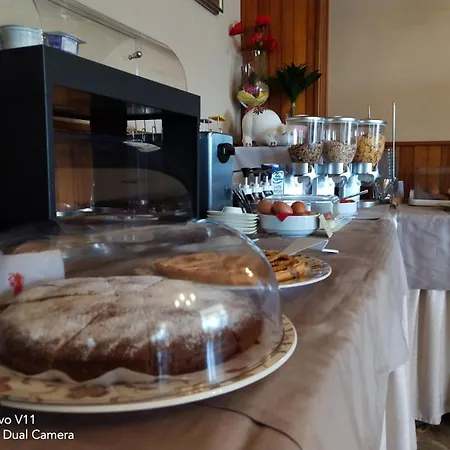 Garden 2* Torri Del Benaco