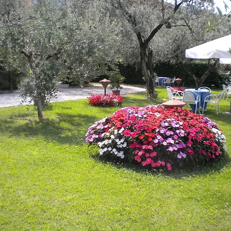 Szálloda Garden Torri del Benaco