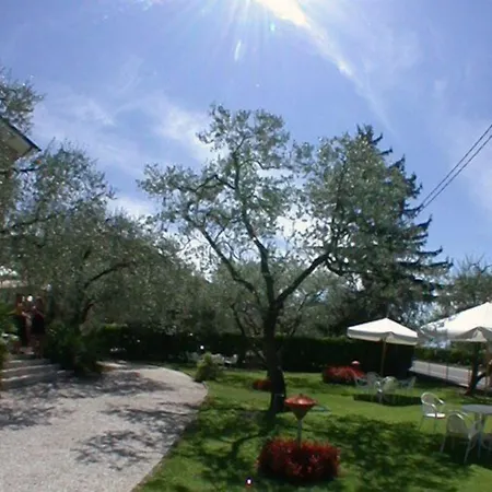 Garden 2* Torri Del Benaco