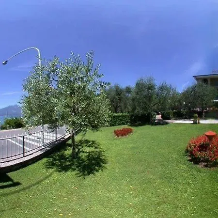 Hotel Garden Torri Del Benaco