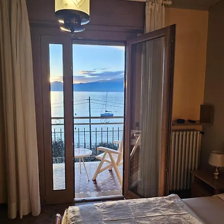 Garden Ξενοδοχείο 2*