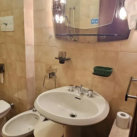 Garden 2* Torri Del Benaco