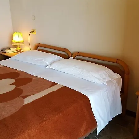Garden Hotel Torri Del Benaco