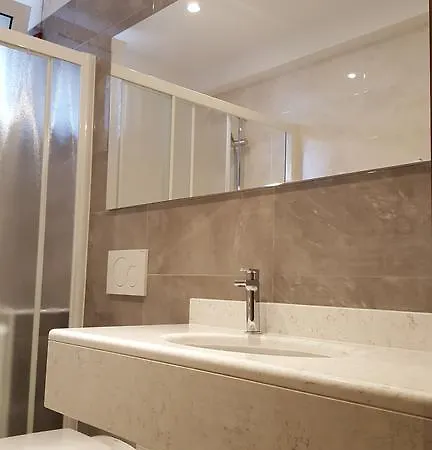 Garden 2* Torri Del Benaco